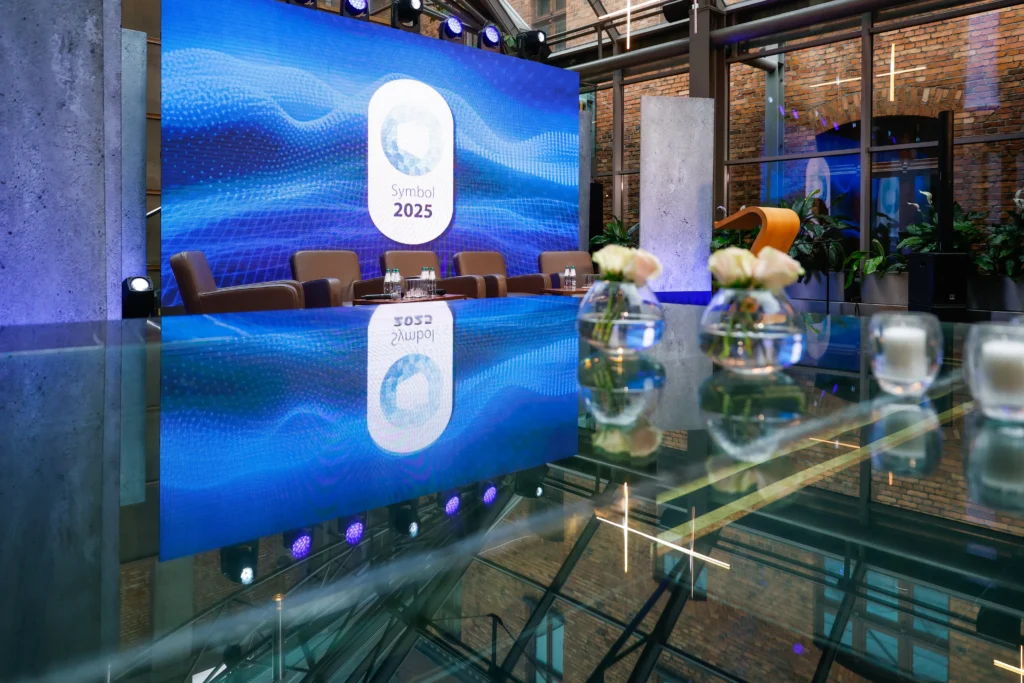 Gala Symbol 2025